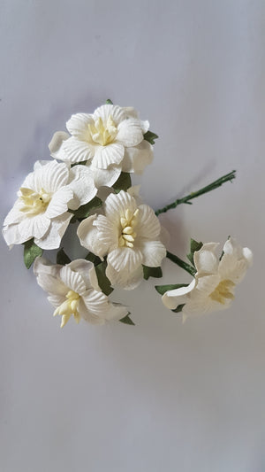 Handmade Mulberry Two Layered Paper Flowers - 5 Stems (3 cm) - White